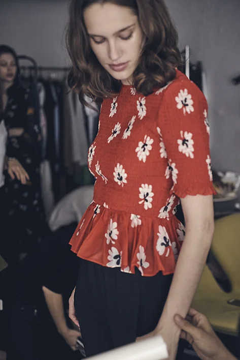 cut02_404.jpg