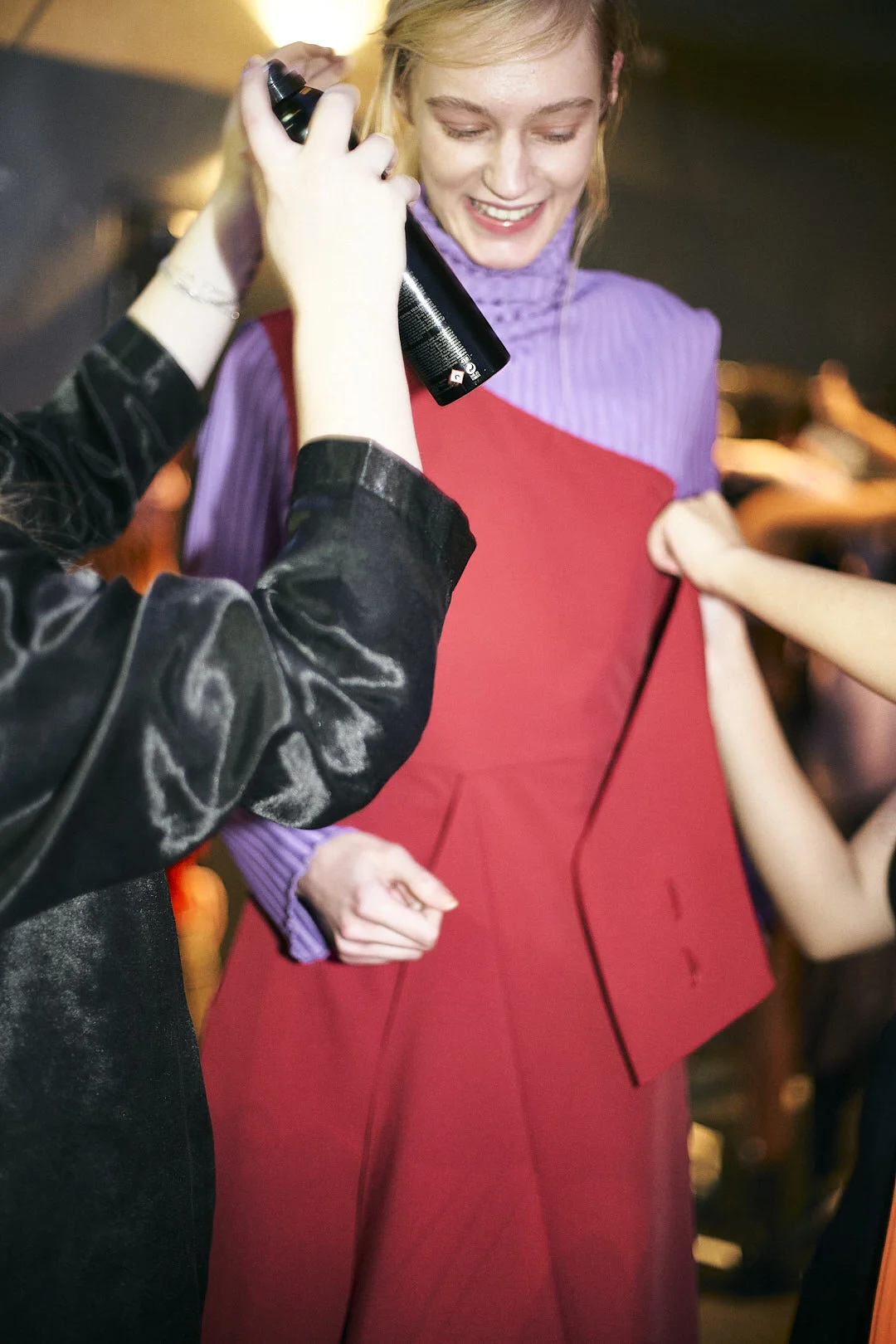 cut01_381.jpg