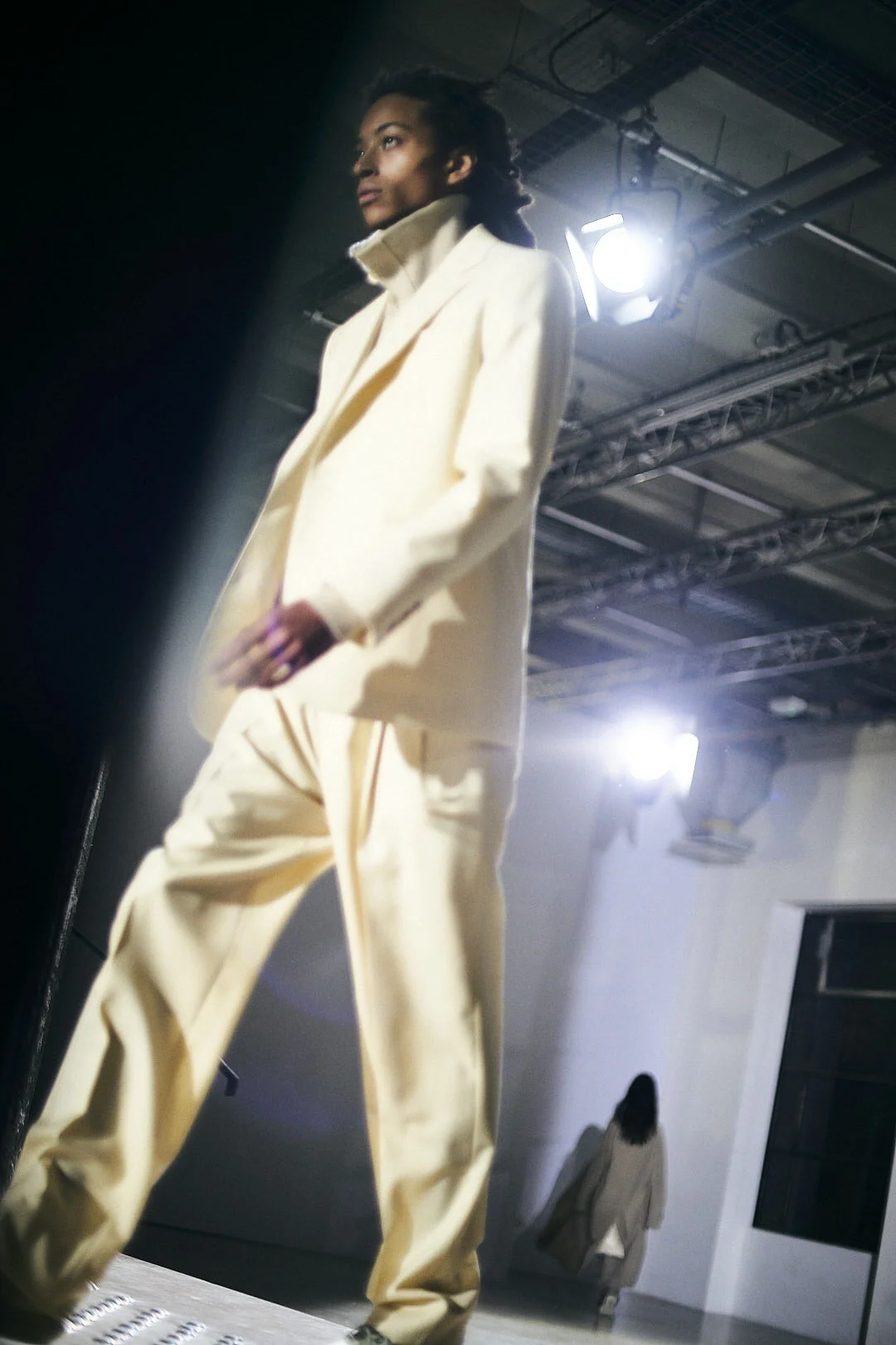 cut01_485.jpg