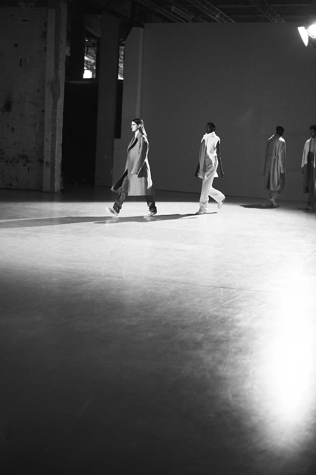 cut01_530.jpg