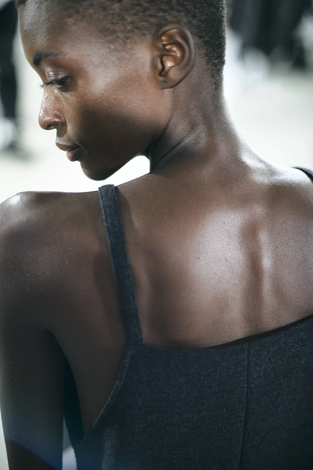 cut01_676.jpg
