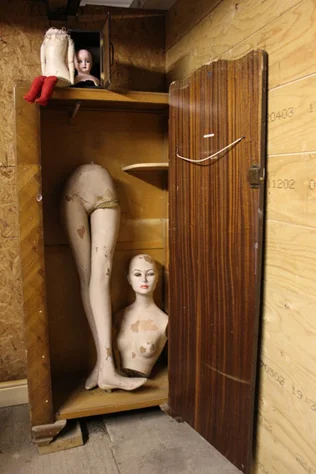 wardrobe.jpg
