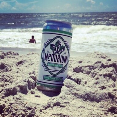 Anyone else wish they were at the beach?! 🌊 ☀️ But instead we can celebrate National Crowler Day with 30% off all crowler fills today! .
.
All ciders and sours $4/pint 🍻link in bio for what&rsquo;s on tap!
.
.
@fleetfeetgvl run club 6:15 🏃🏼&zwj;♀