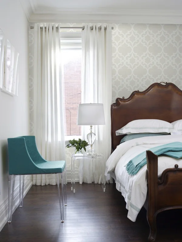 gray paper accent wall in bedroom.jpg