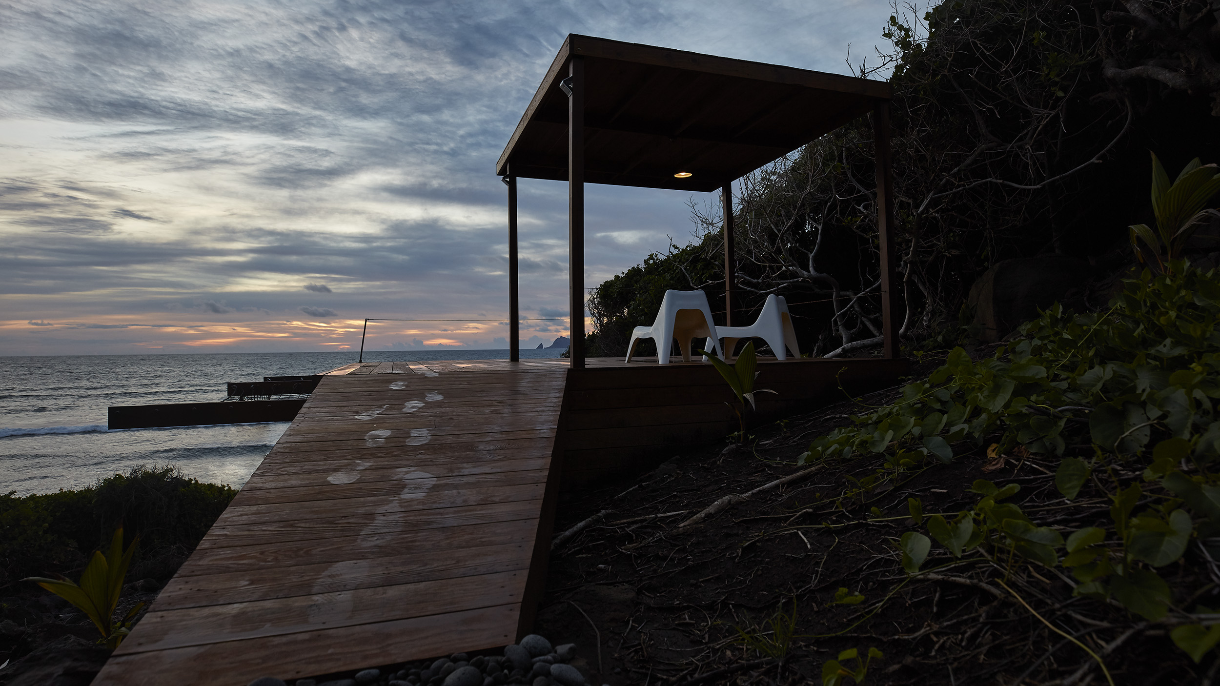 JAG-STANDFAST_BEQUIA_0570_RT_web.jpg