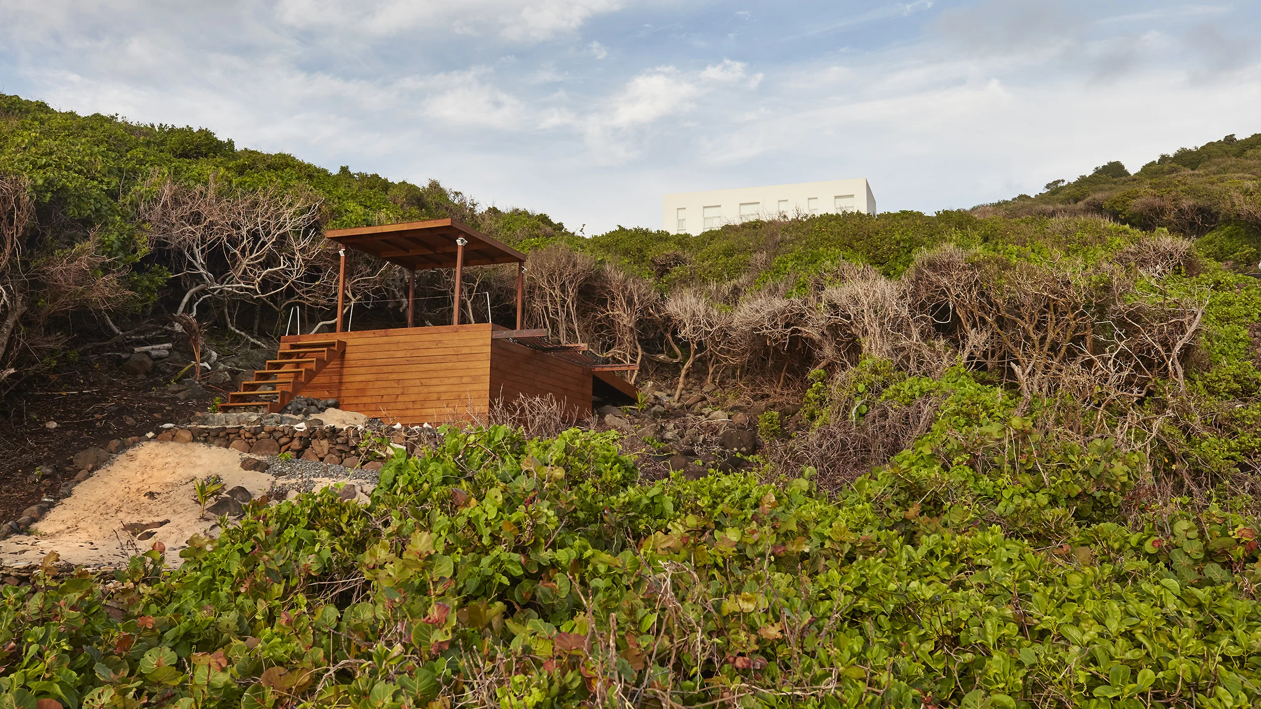 JAG-STANDFAST_BEQUIA_0586_RT_web.jpg