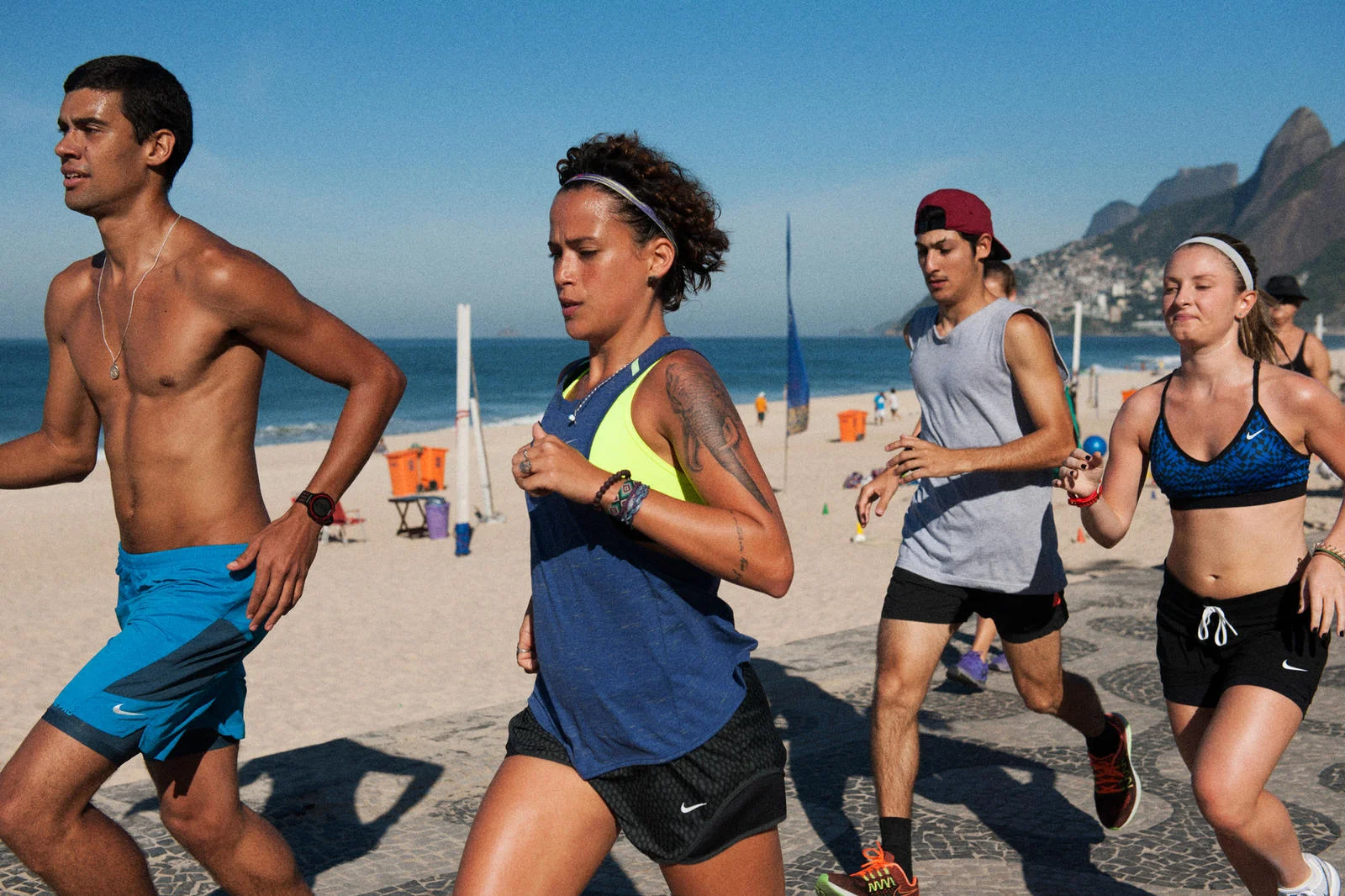NikeVemJunto_Run_1_native_1600.jpg