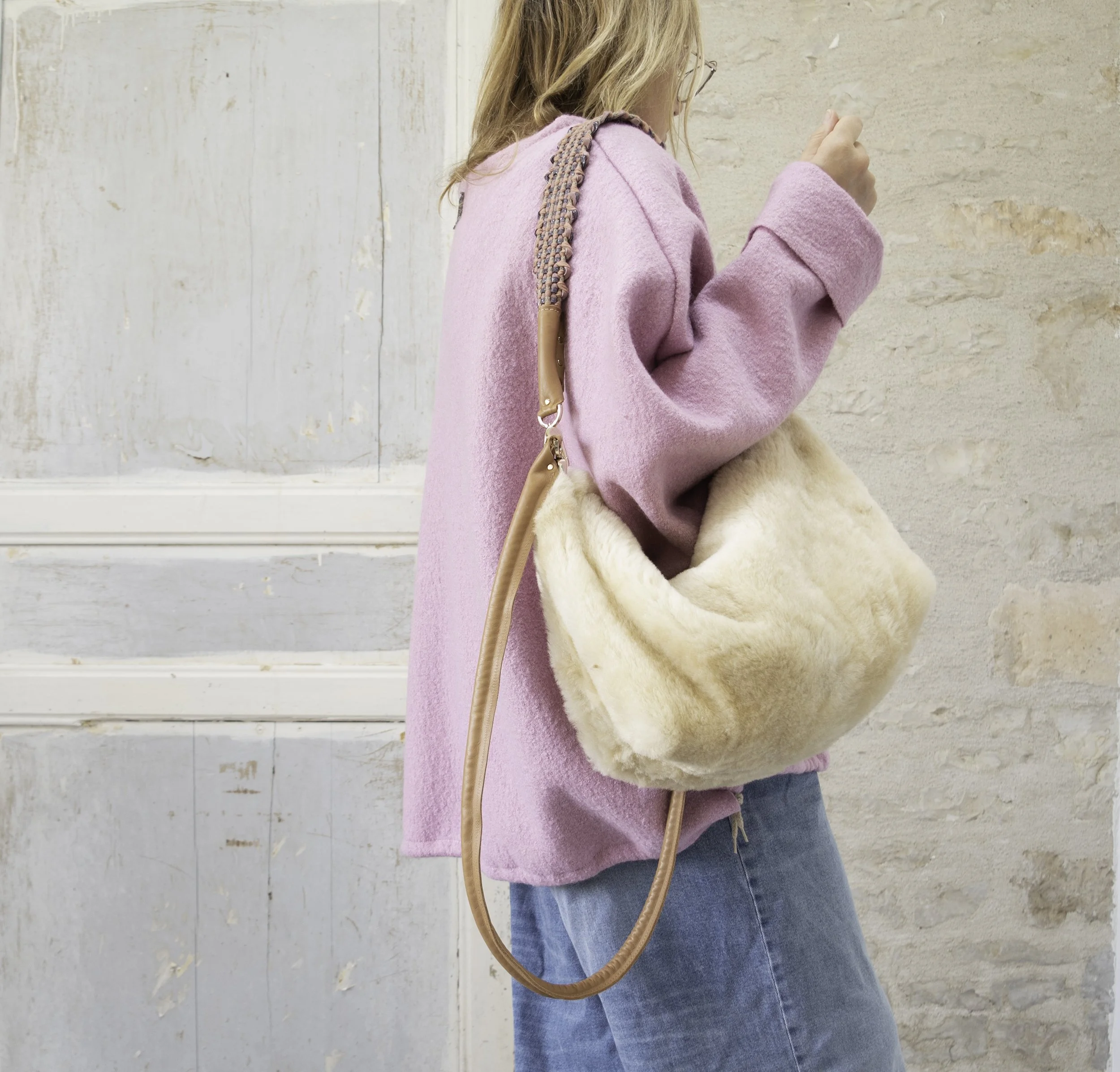 pink wool tunic sheepswool leather shoulder bag.jpg