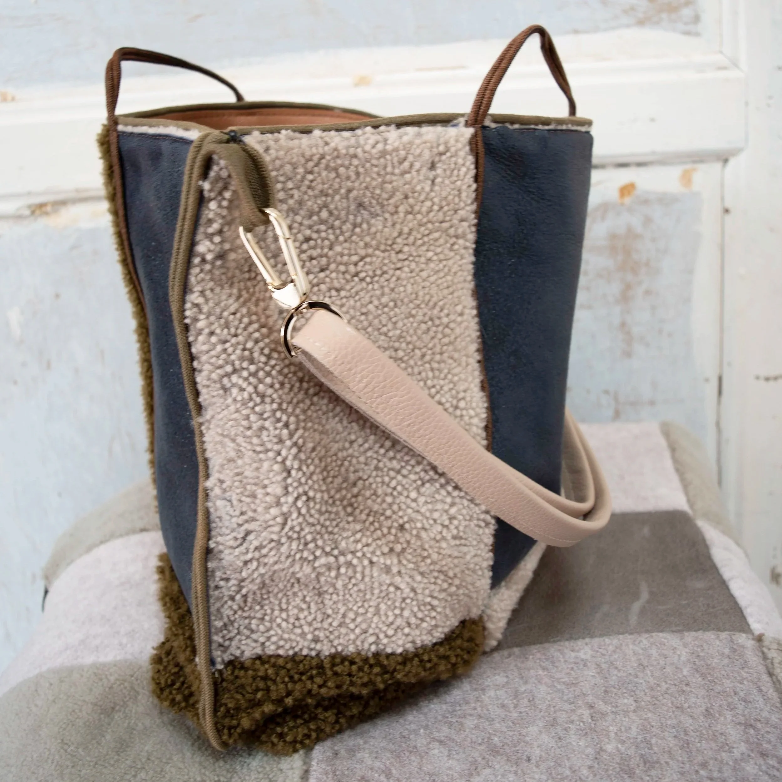 patchwork+sheepskin+shearling+bag+blue+olive+natural.jpg