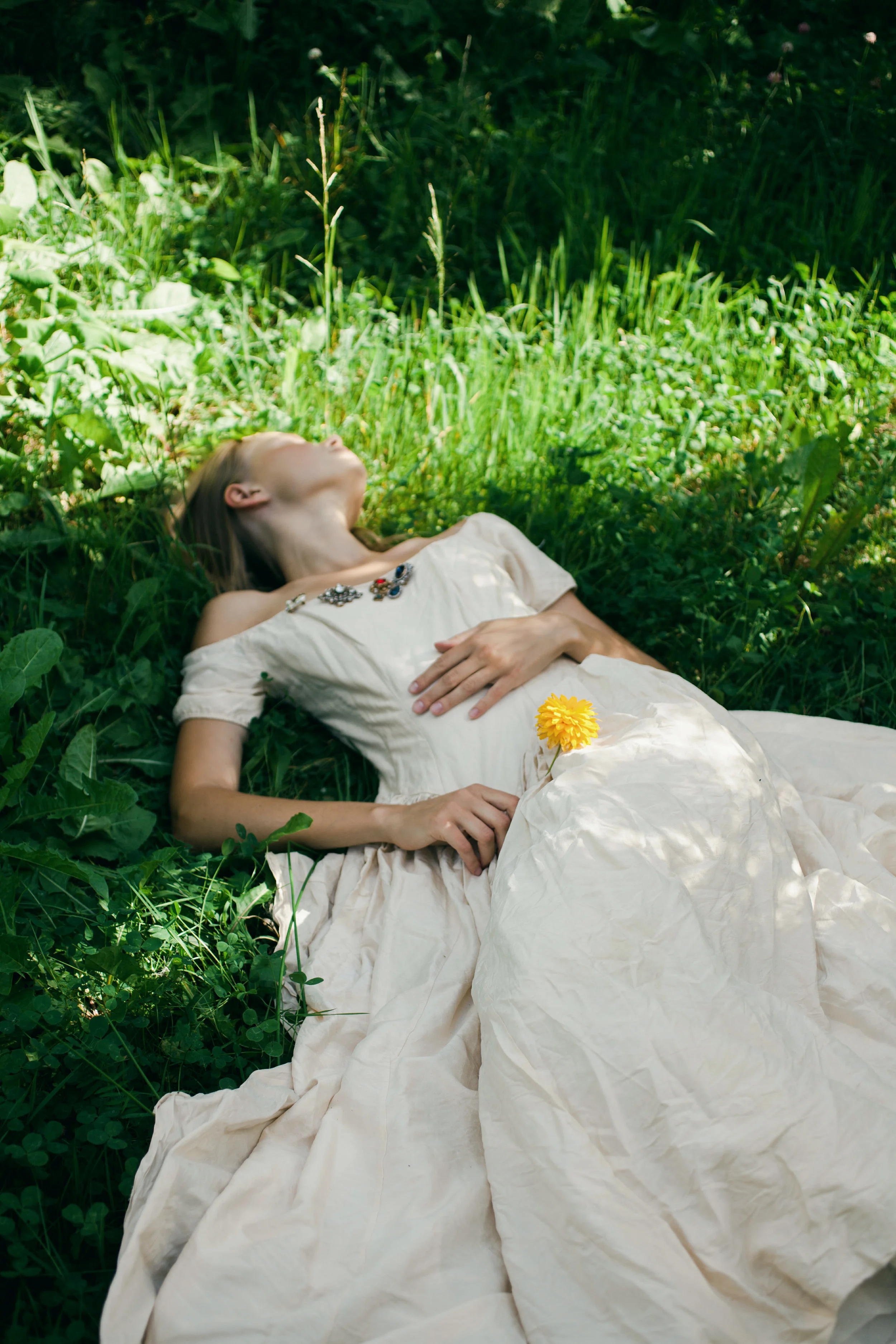 LE NOM DE LA ROSE by Vera Nesterova