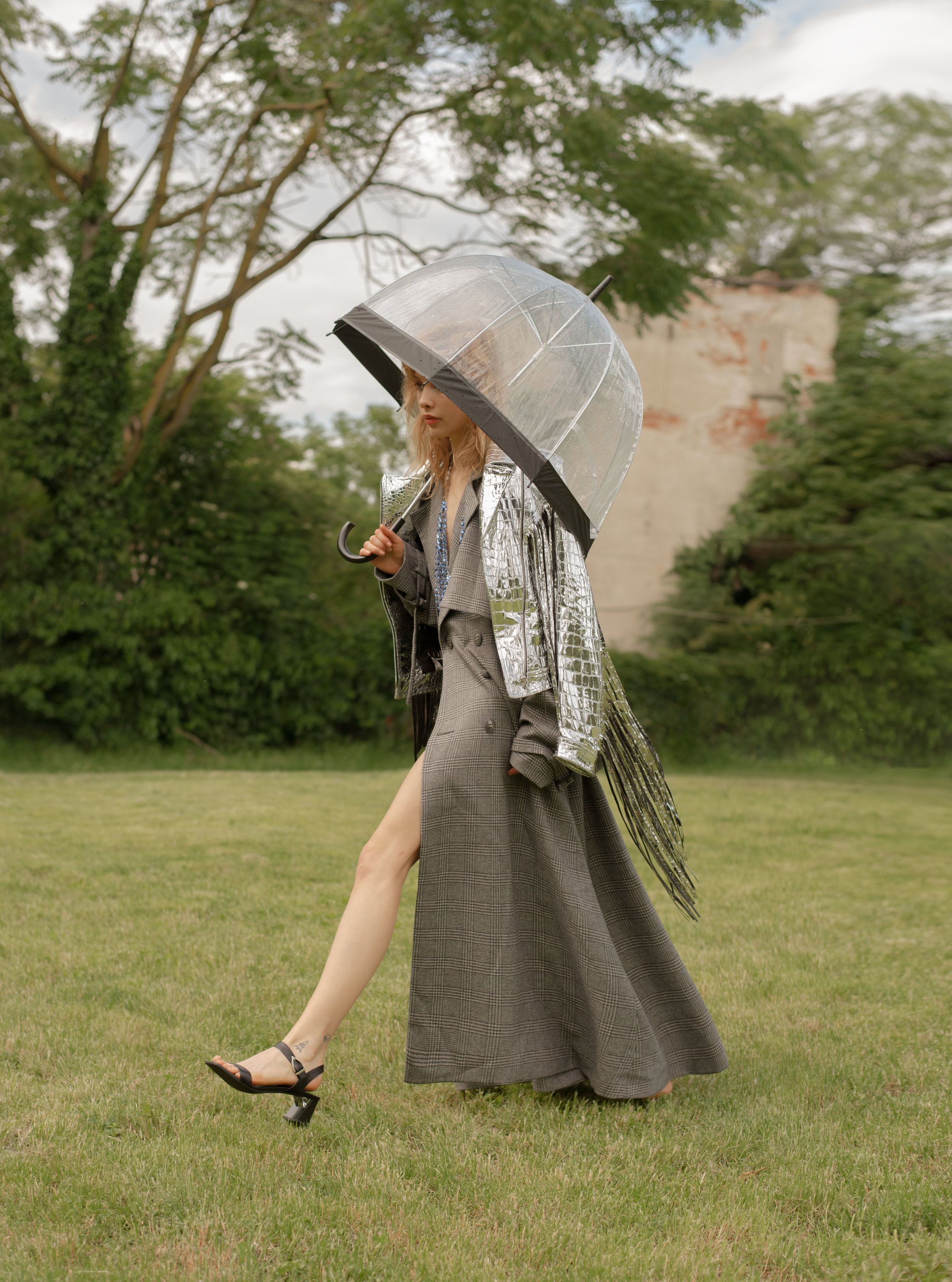 Trench VALENTI Jacket COLLINI Jewels Bikini MEDORA Shoes LLA SAUNDA