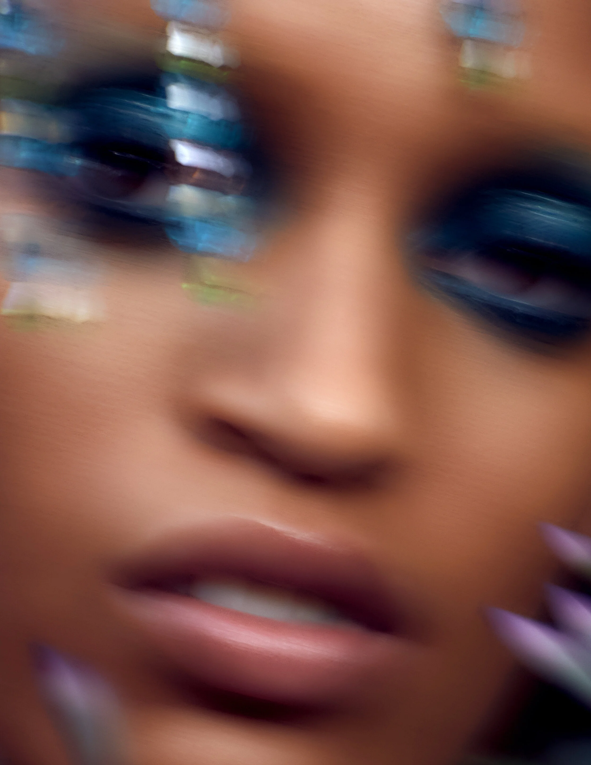 Eyes: Laura Mercier Caviar Stick shade Turquoise  Makeup Forever Artist Color Pencil shade Boundless Blue Giorgio Armani Smooth Silk Eye Pencil shade 04 Beautyblender Glass Glow  Lips: Tower 28 Lipgloss ShineOn Lip Jelly shade Fear Less