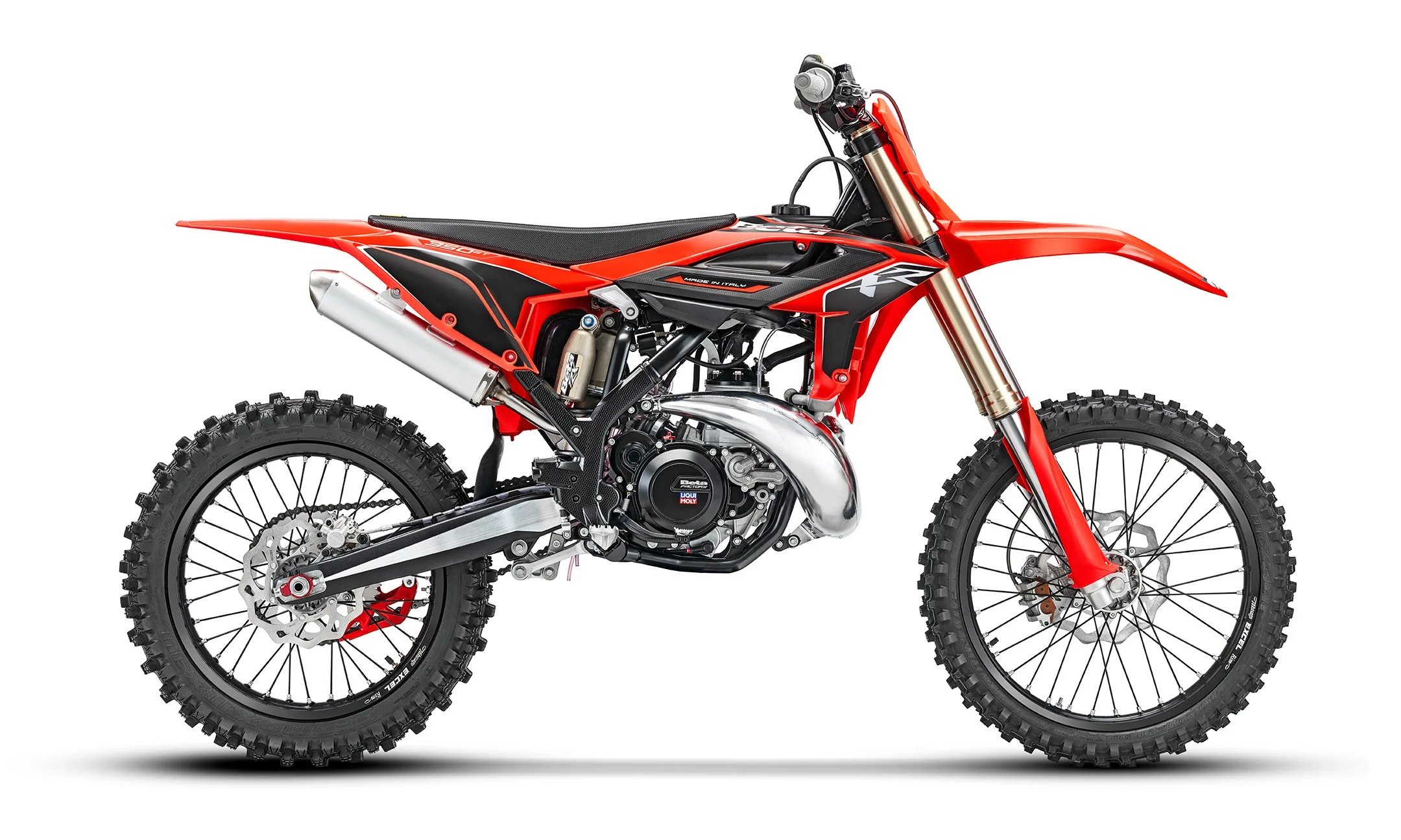 Betamotor-Motocross-RX-350-2T-MY27-textslider-1080x648-01-2.jpg
