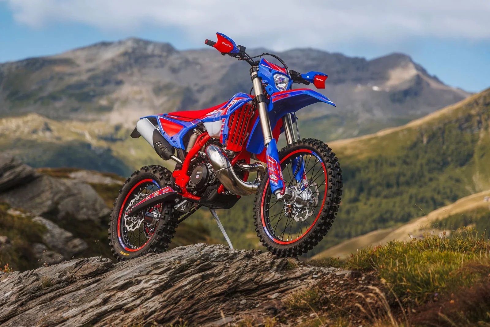 Beta 300 RR racing