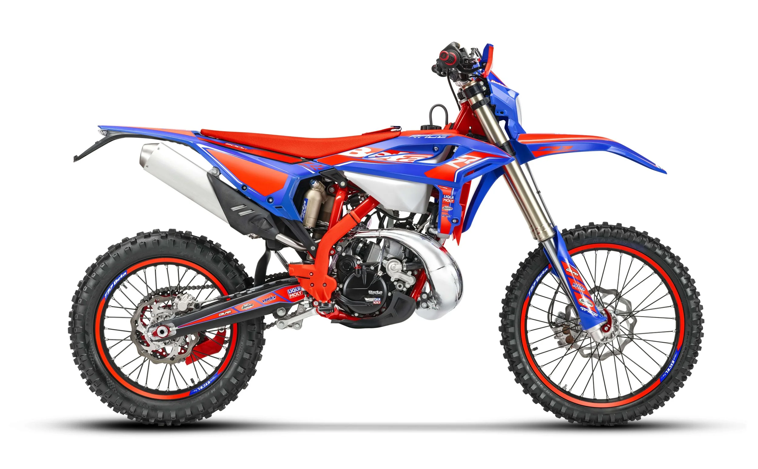 RR-Race-200-2T-My26-2-scaled.jpg