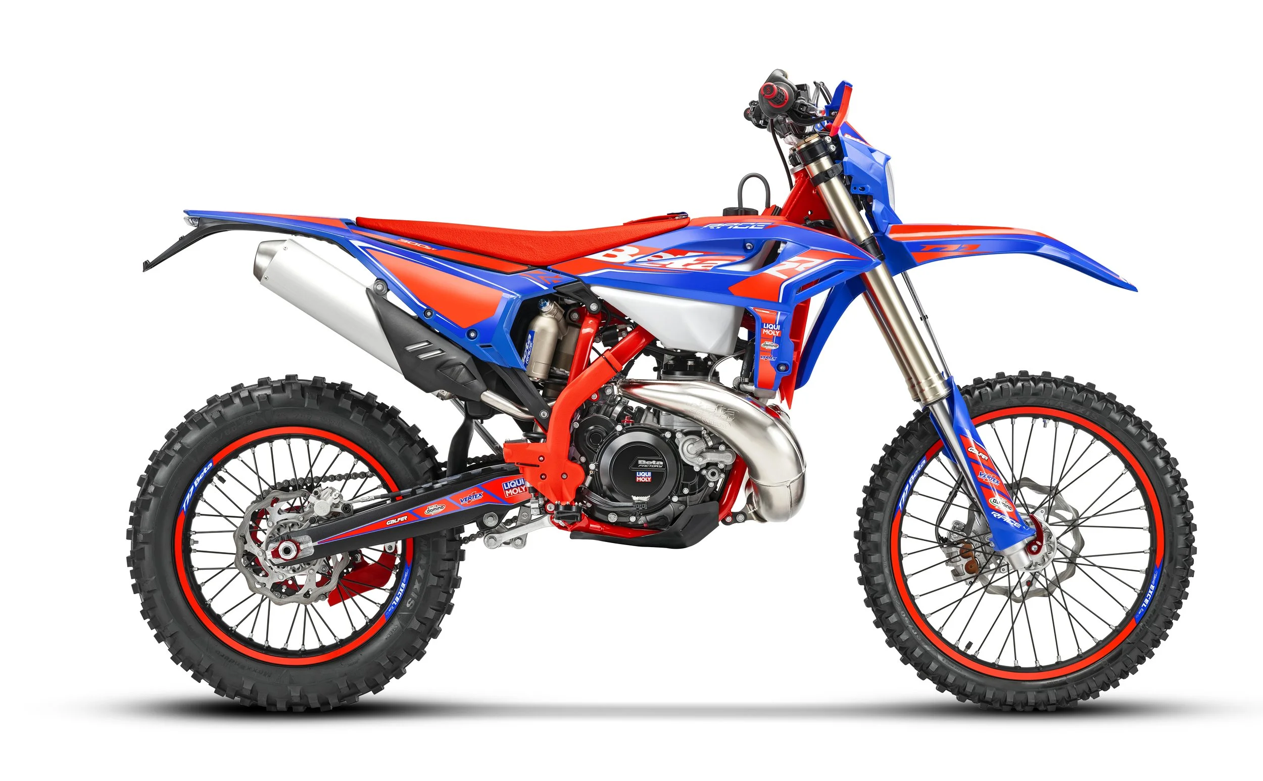 RR Race 300 2T My26 (2).jpg