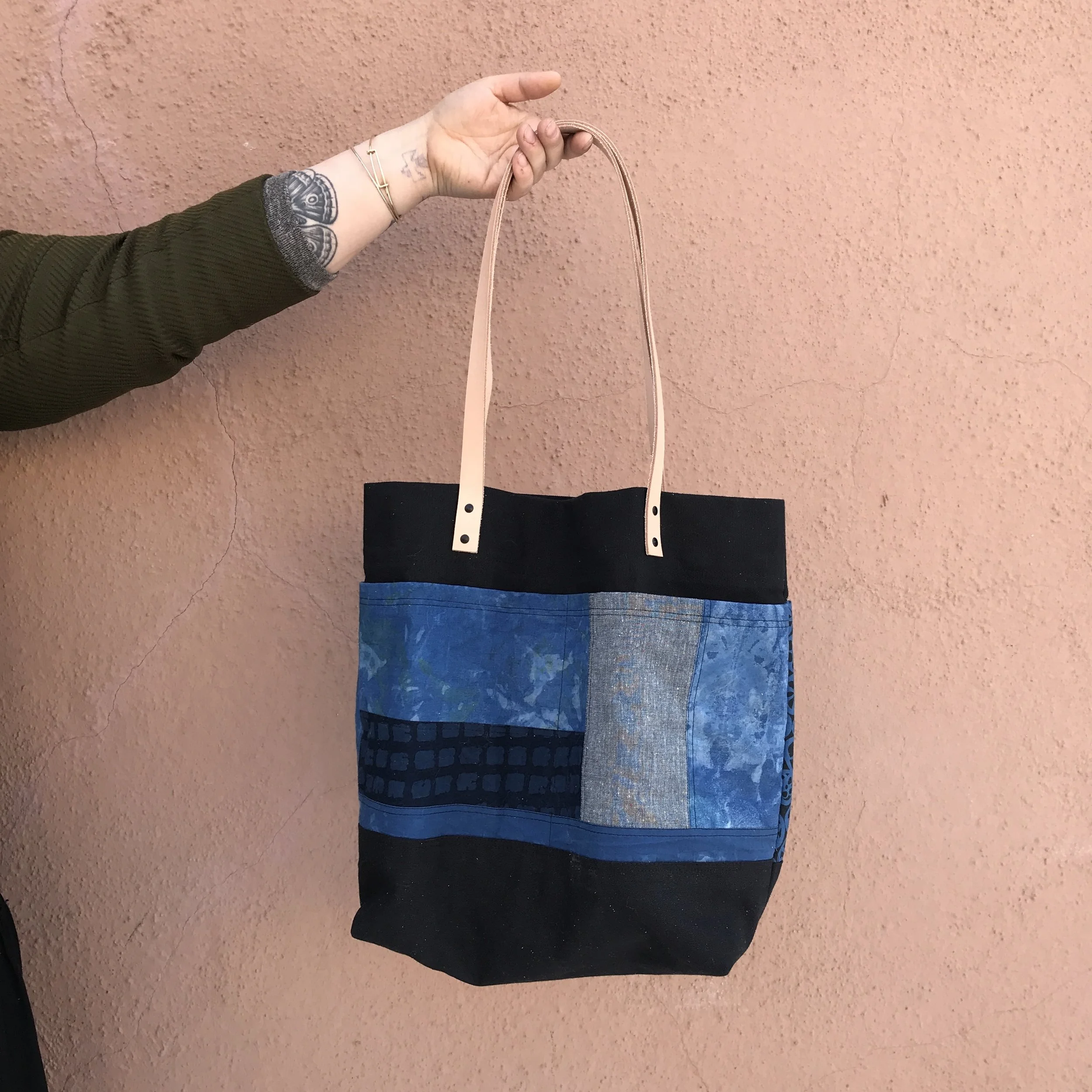 tote03_back.jpg