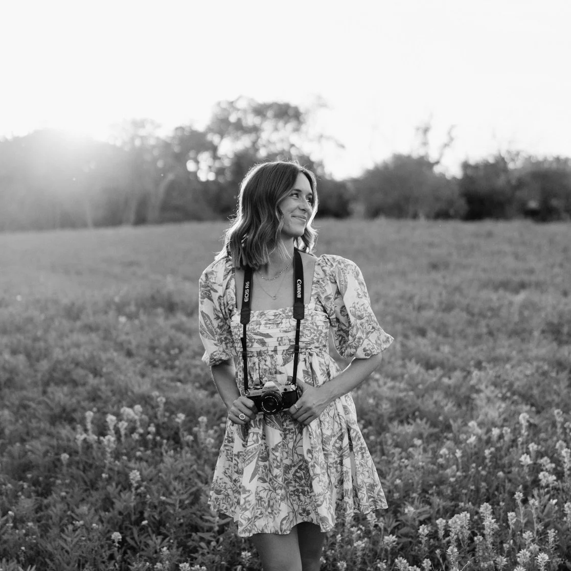 Ava Crossan - A Moment to Capture