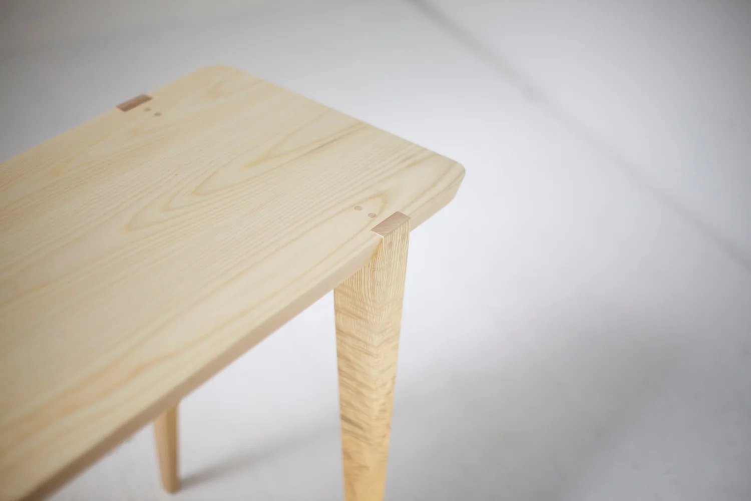 Oslo Console table 2.jpg