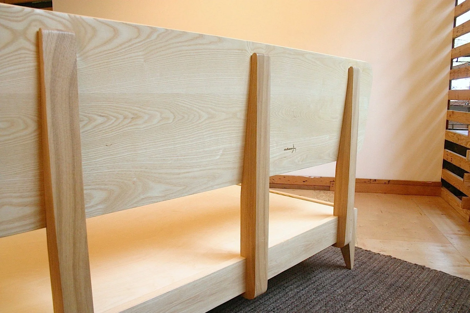 Oslo Bed 2.jpg