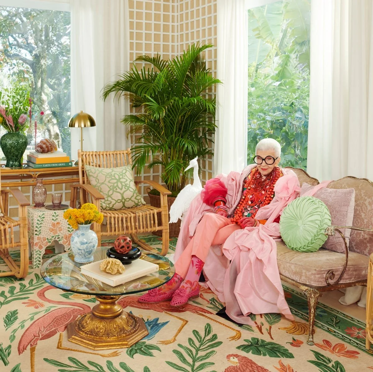 iris-apfel-sunroom-ruggable-collection-6400d50d363eb.jpg