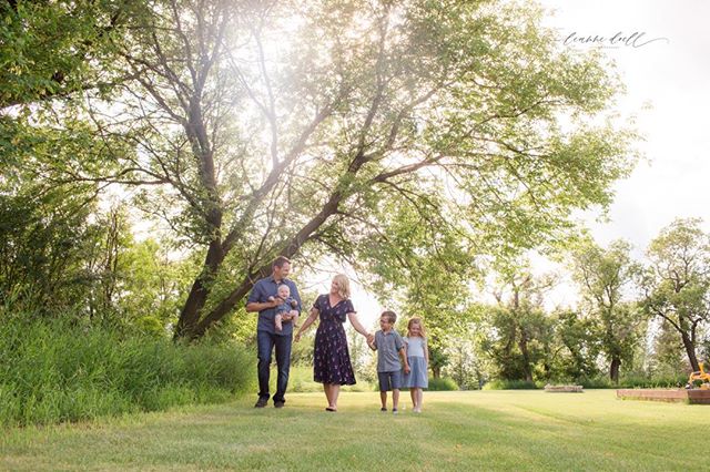 These summer moments!  #manitobafamilyphotographer