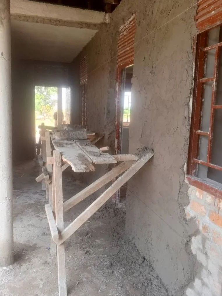 Completing the exterior plaster