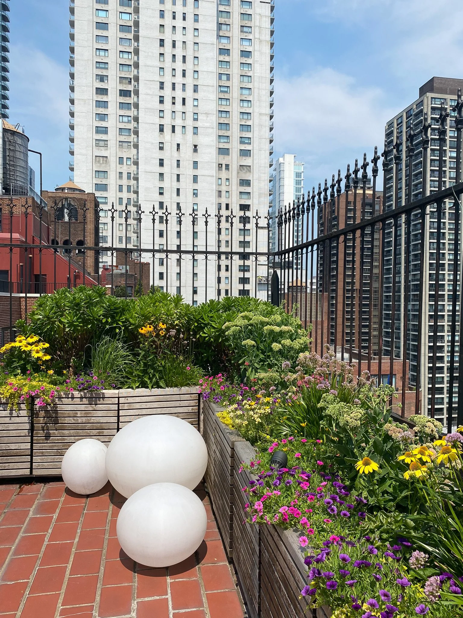 Penthouse uper east side planter and chaise (5).jpg