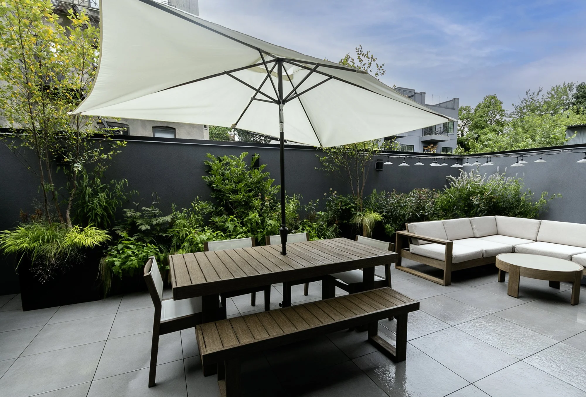Clintonhill_terrace_naturalistic_planting_lush.jpg