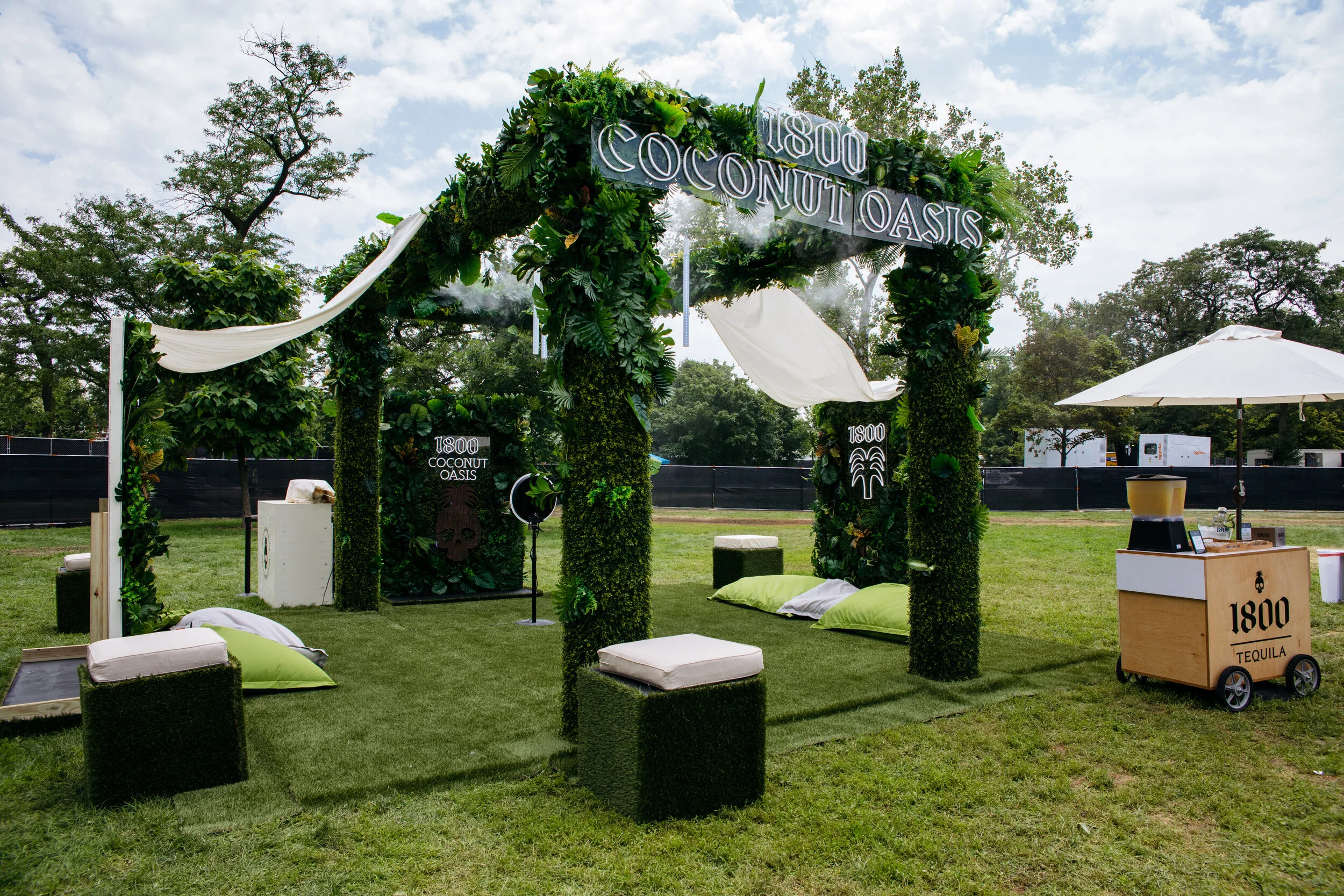 1800 Coconut Oasis