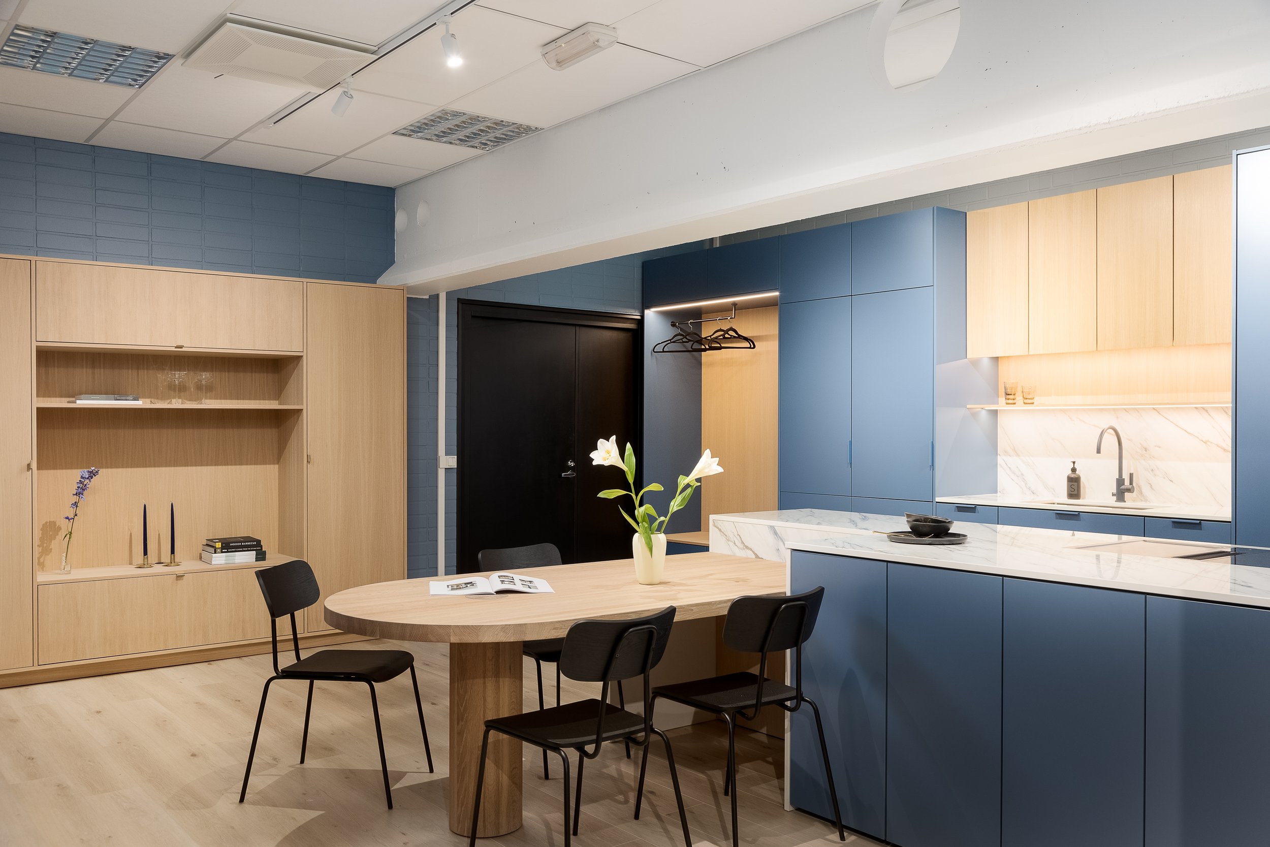 Astikainen Showroom 7.12 (14).jpg