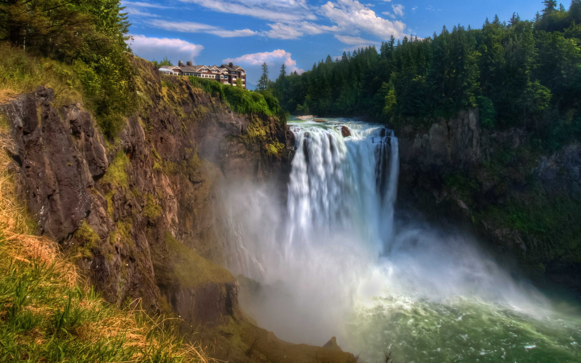 7030778-snoqualmie-falls.jpg