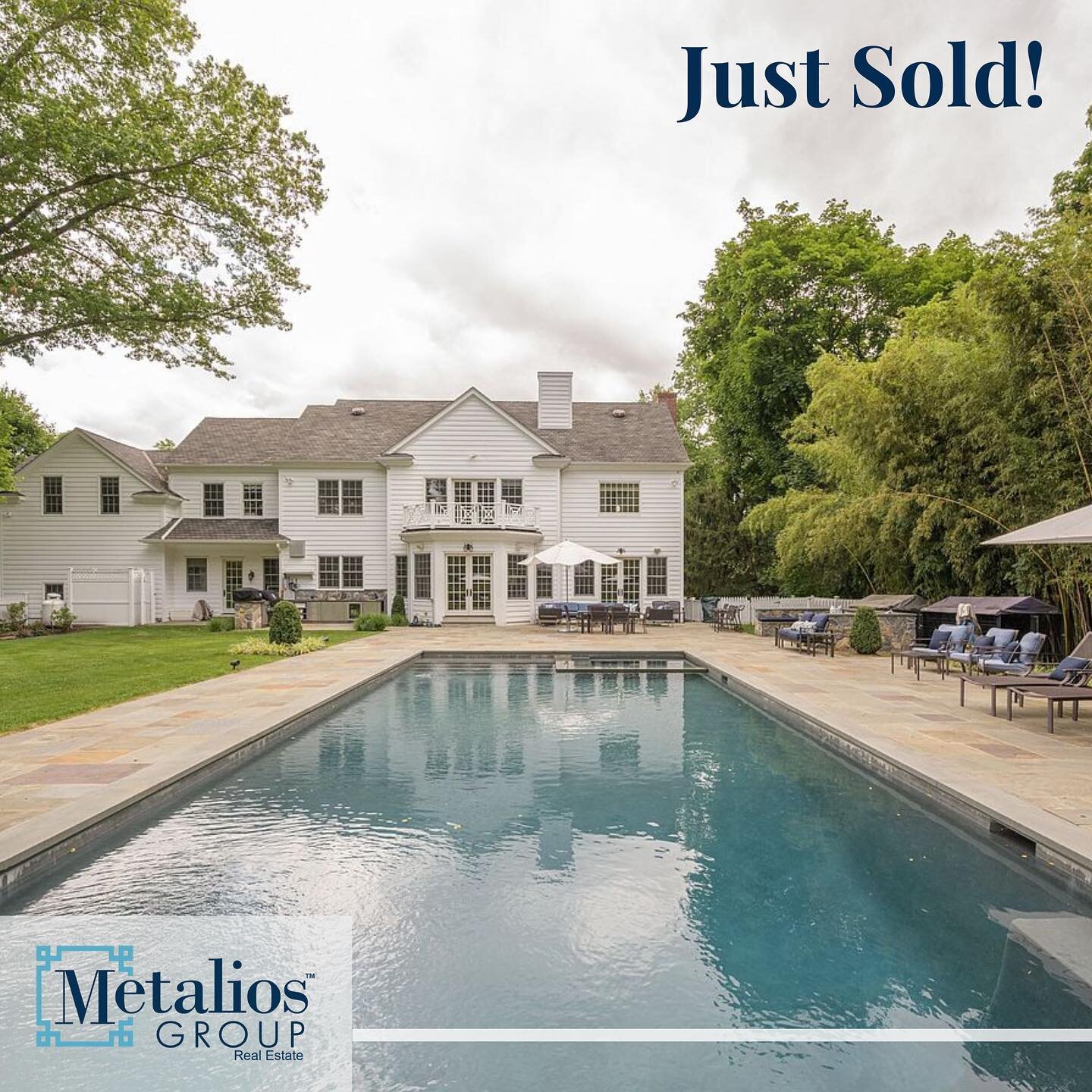JUST SOLD! 1363 King St 🥂 Congratulations to our sellers, thrilled @joykimmetalios was able to help you with the sale of your gorgeous home! 

#justsold #greenwich #realtor #houlihanlawrence