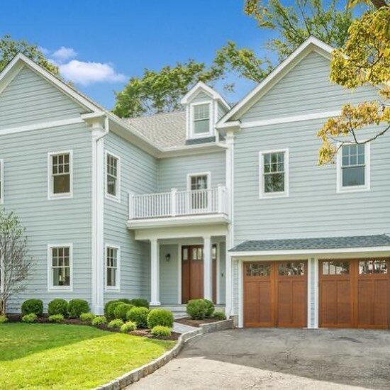 OPEN HOUSE TOMORROW! 9/27 from 1-3pm!

The gorgeous 67 Circle Drive in Greenwich CT 📍is one you&rsquo;ll want to see in person! 

Brilliantly designed new construction on .45 acres.  Loaded with luxury amenities like mahogany entry doors, Hardie Boa