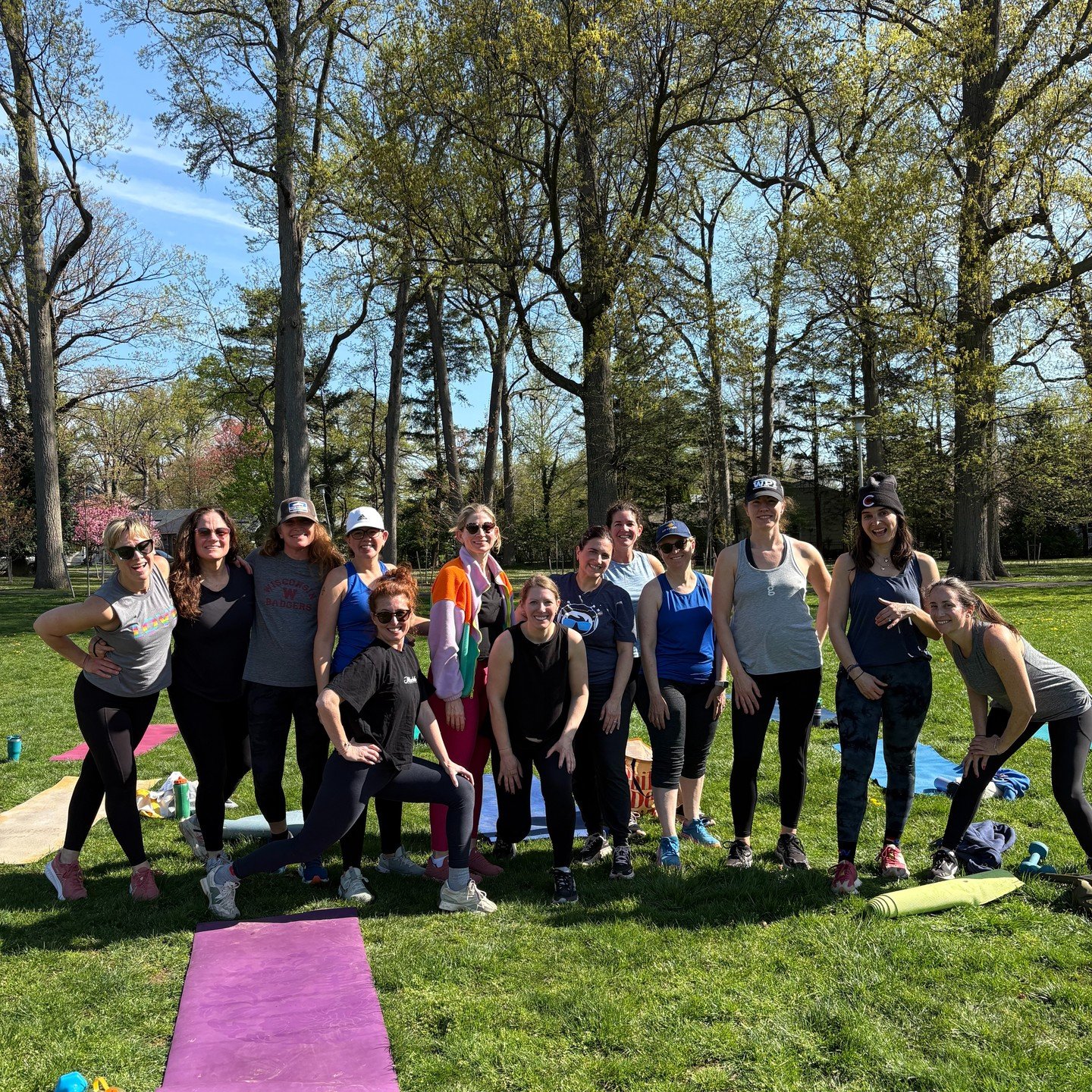 ❤️And just like that&hellip;

😎It&rsquo;s time to sign up for summer boot camp!

🎉My boot camp class is a lively hour of outdoor workouts that will help you build strength and improve your cardiovascular fitness, as well as provide you with a suppo
