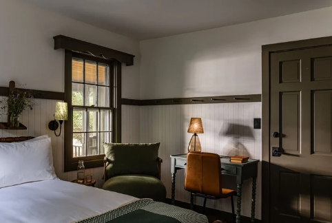 Hemlock-Neversink-Accommodations-Catskills-Retreat-Rooms-12-12-2025_09_06_PM (1).png