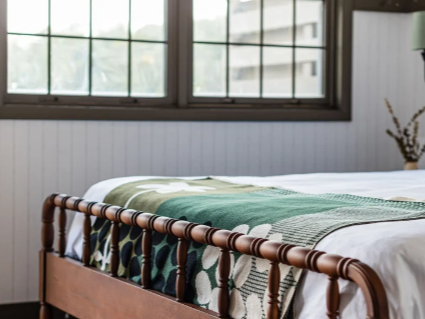 Hemlock-Neversink-Accommodations-Catskills-Retreat-Rooms-12-12-2025_09_07_PM.png