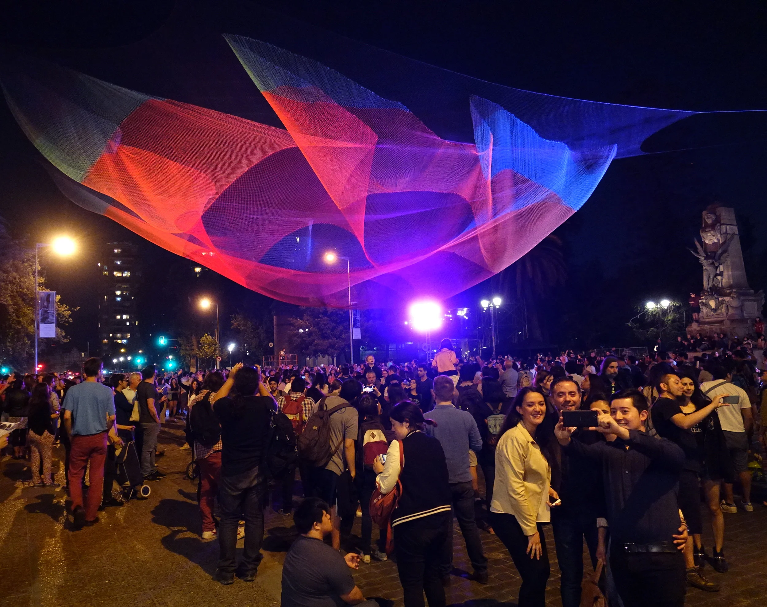 CHI_Echelman_PhotoMarkDavis_DSC01677e.jpg