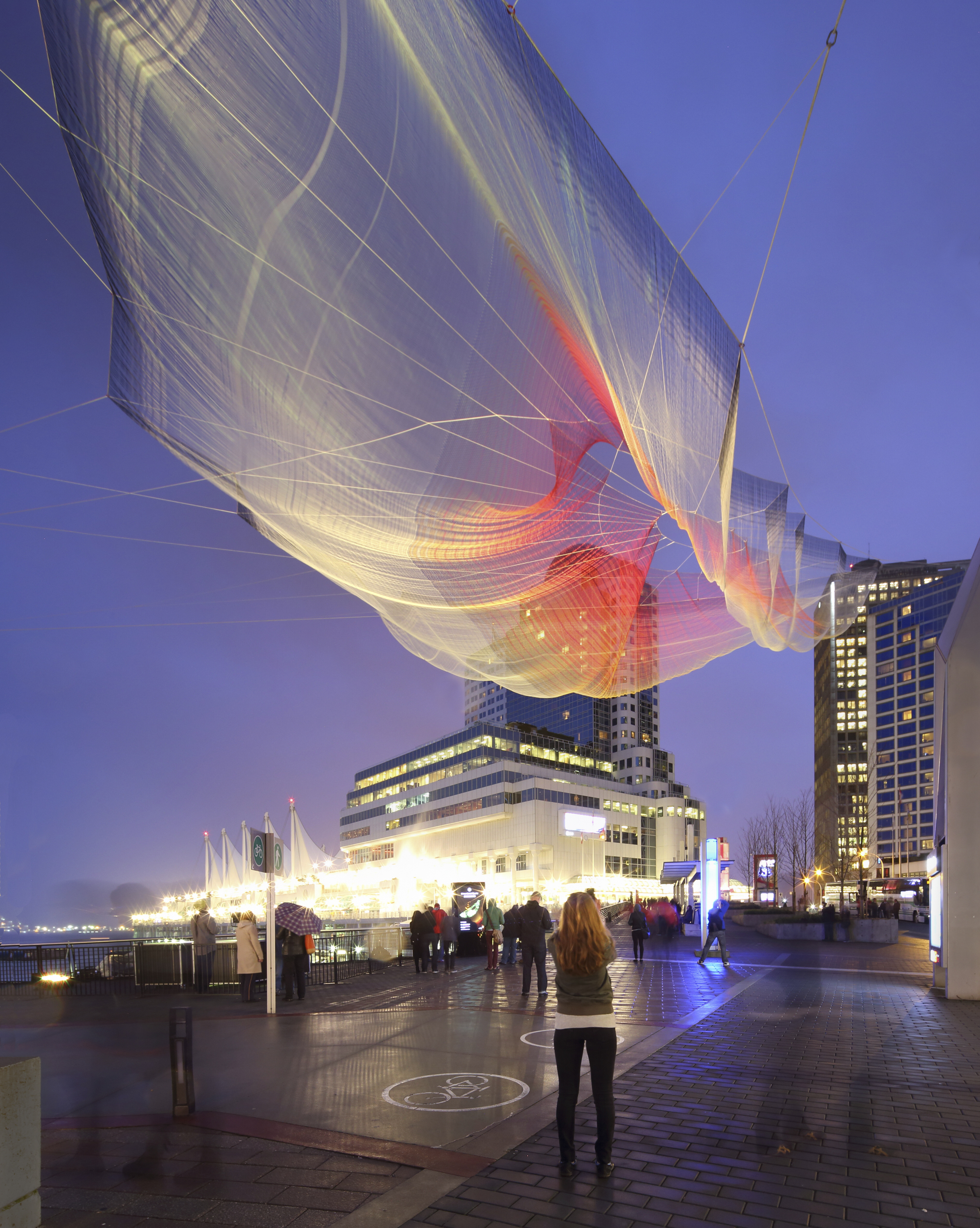 VAN_Echelman_PhotoEmaPeter_J3A7206_edit.jpg