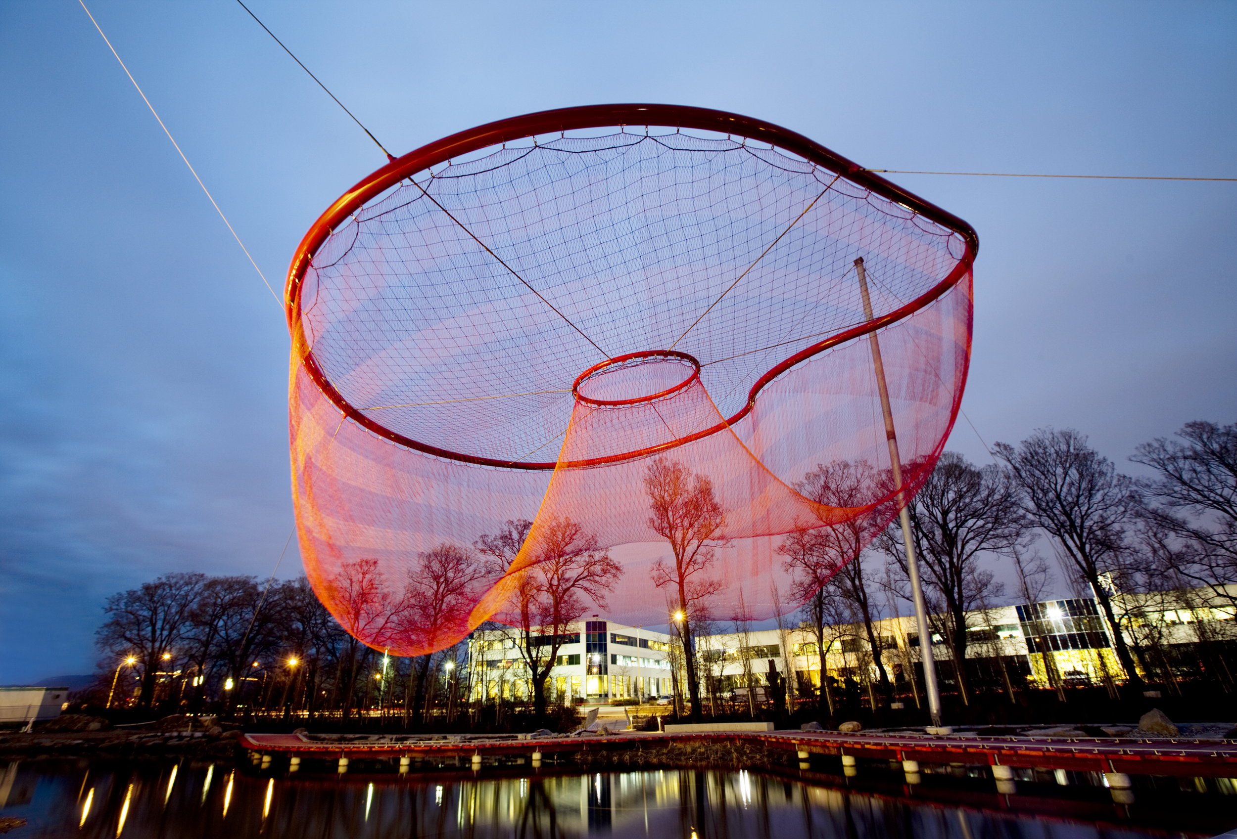 ROO_Echelman_PhotoPeterVanderwarker_0526_YYM.png