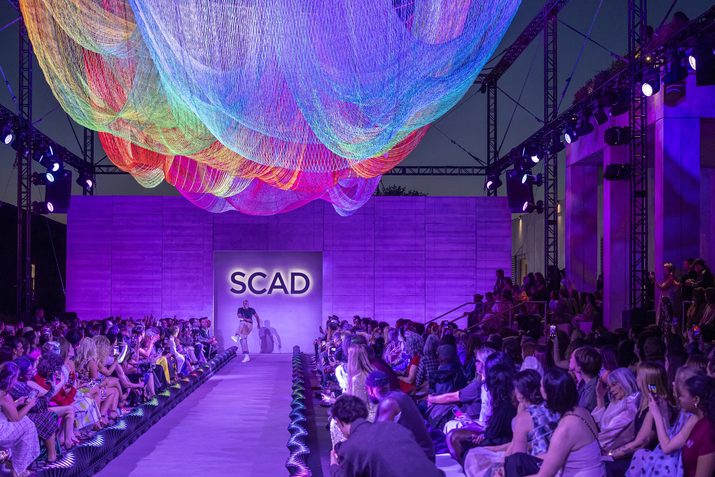 SAV_2026Spring_FashionShow_Performance_AR_240_JJ_v1.jpg