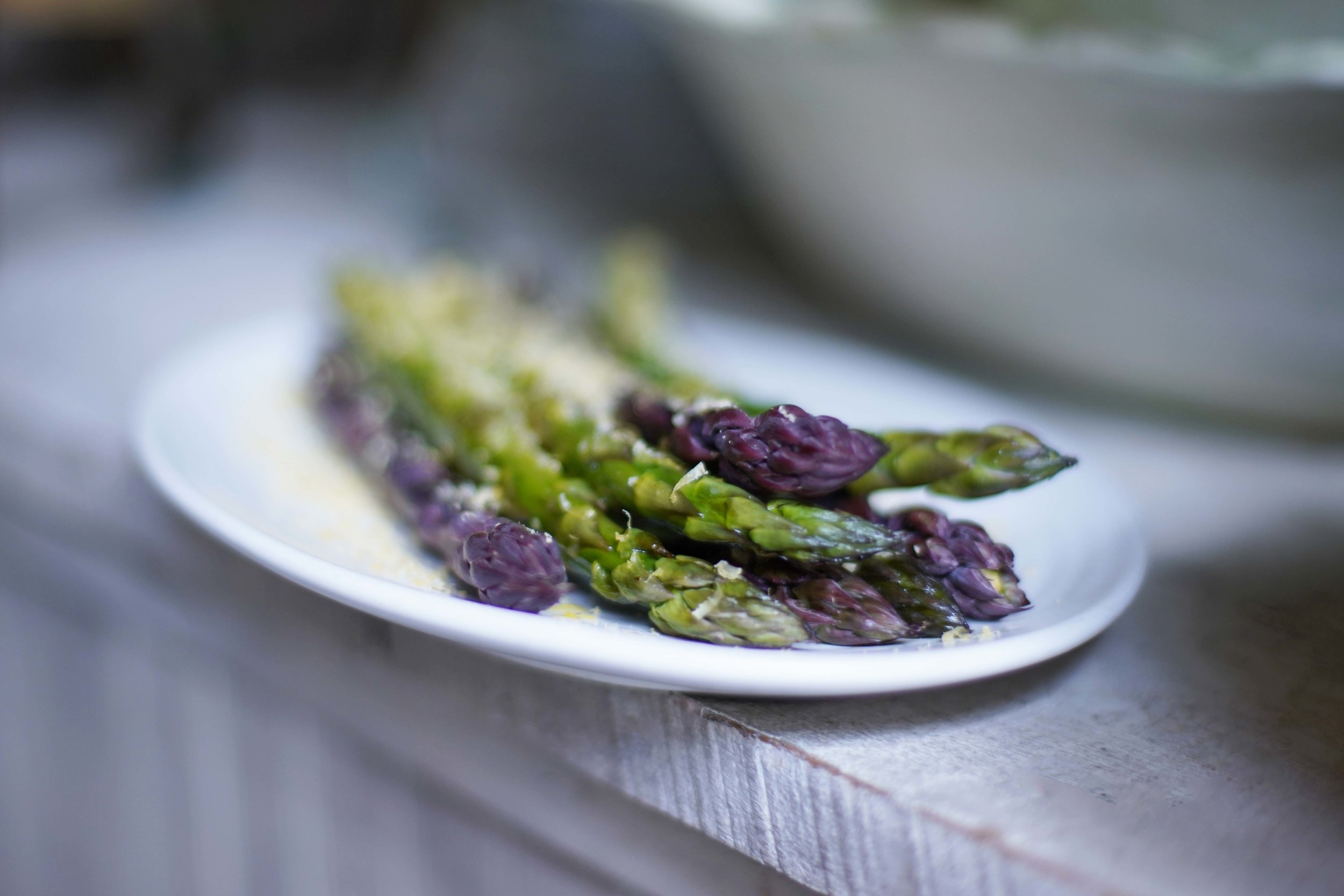 harp-and-crown-grilled-asparagus-1906-small.jpg