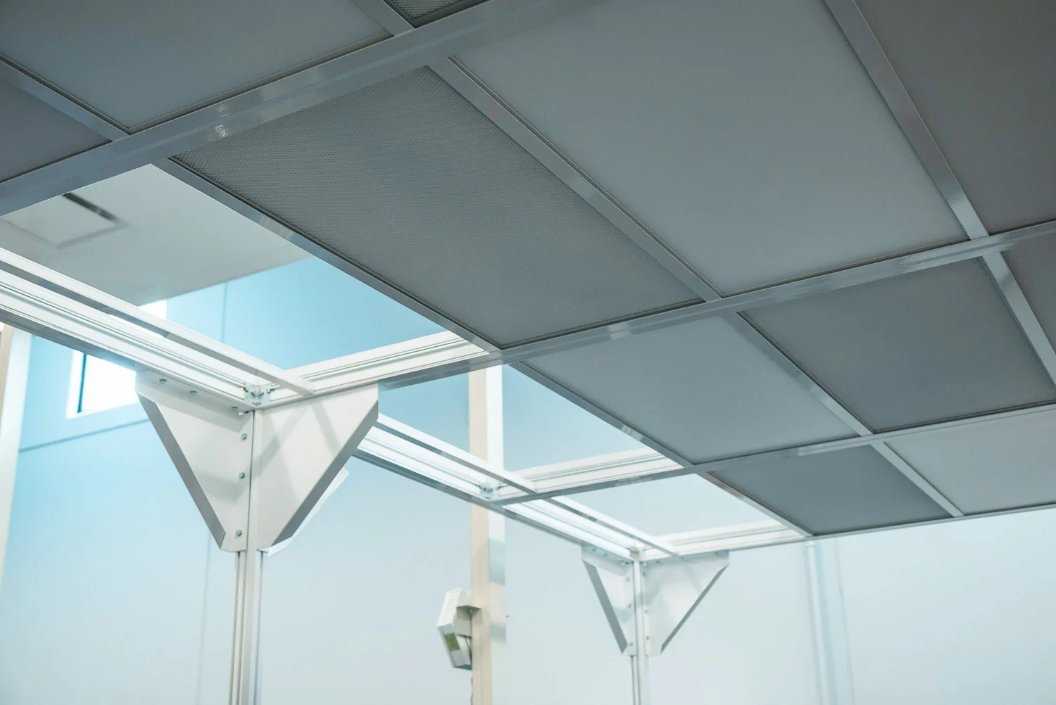 Flow Cleanrooms-32.jpg