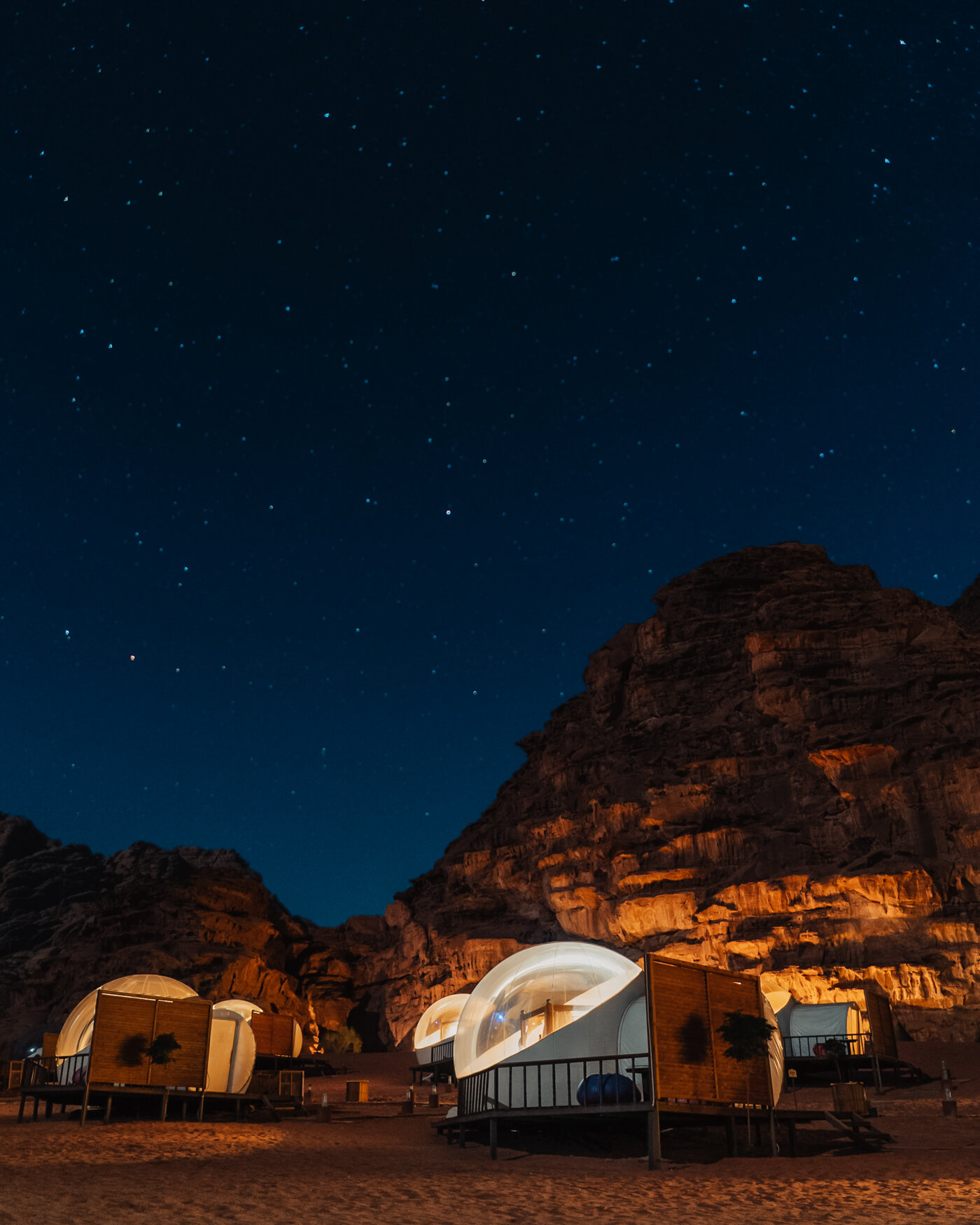 wadi-rum-stars-astrophotography-bubble-tents.jpg