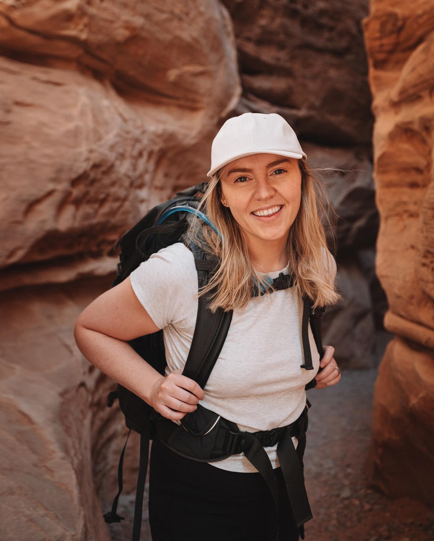 I always have time to slot in a slot canyon 🏜️ highly recommend visiting the Valley of Fire if you&rsquo;re in the Las Vegas area. It&rsquo;s only about an hour from the city, there&rsquo;s lots of cool scenery, and the hikes are all pretty short so