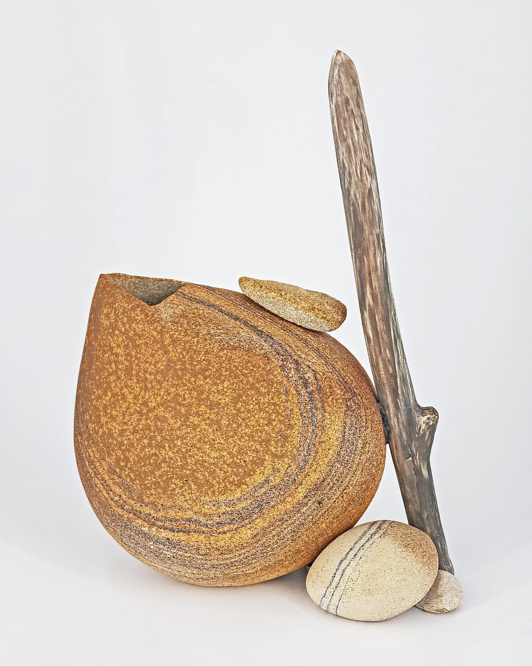 82697 Barton Stone and Branch Teapot by Gerald Arrington AFT1.jpg