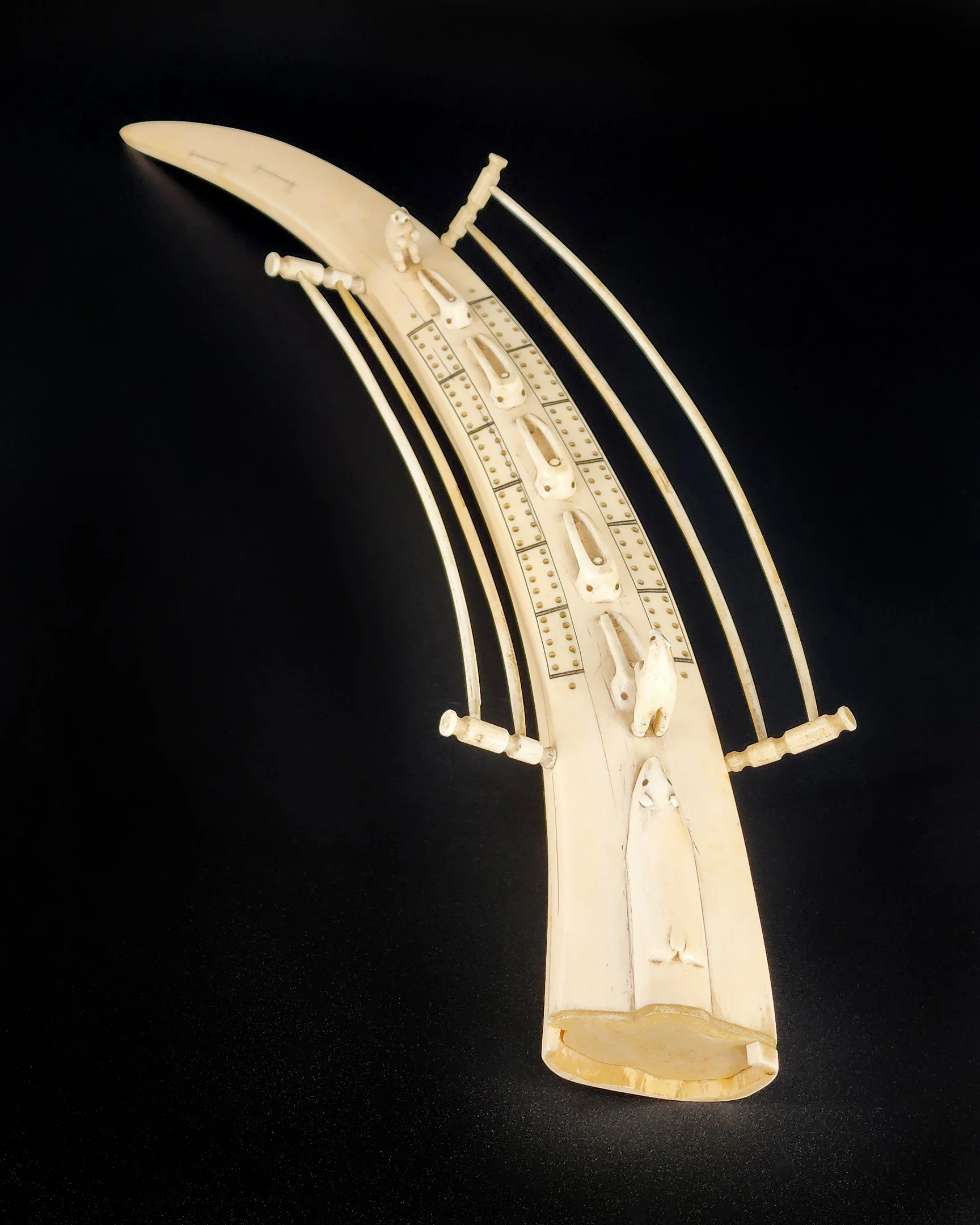 82996 Weiss Walrus Tusk Cribbage Board AFT2.jpg