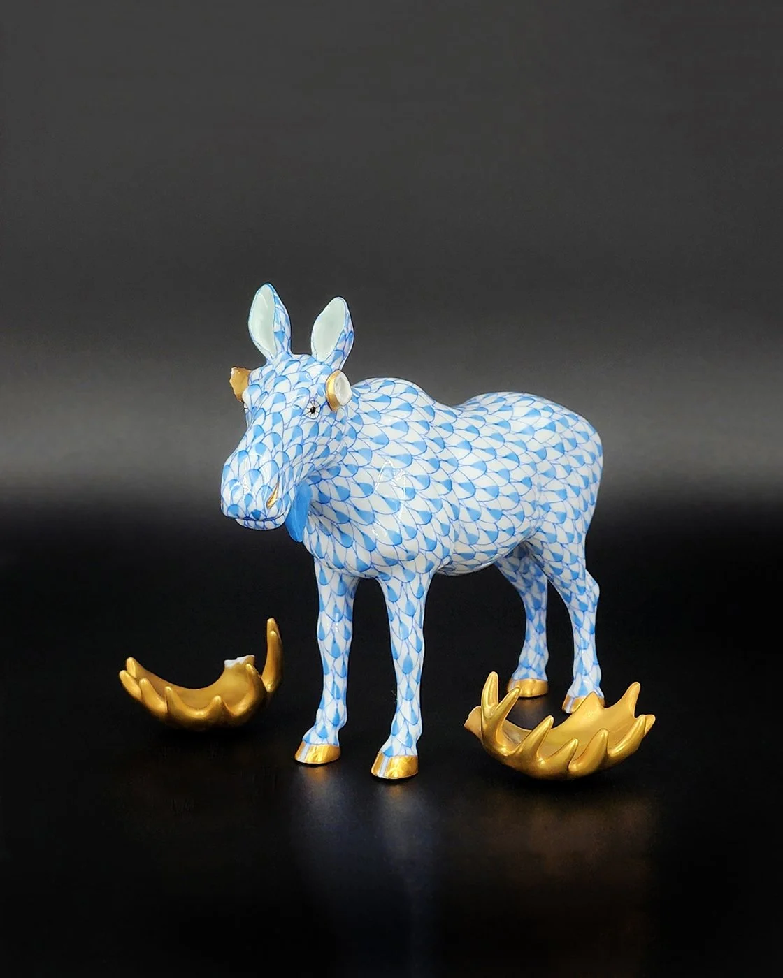 82347 Frisbie Herend Moose BEF.jpg