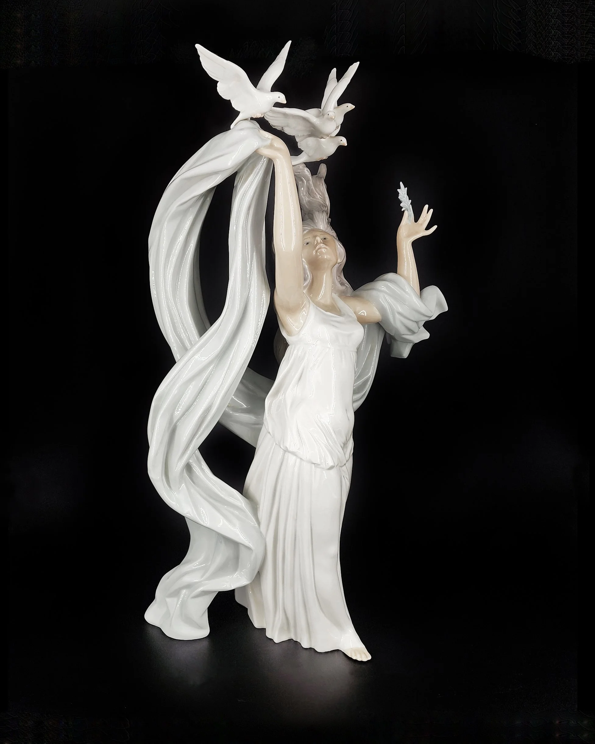 82448 Crawford Lladro Allegory to Peace AFT.jpg