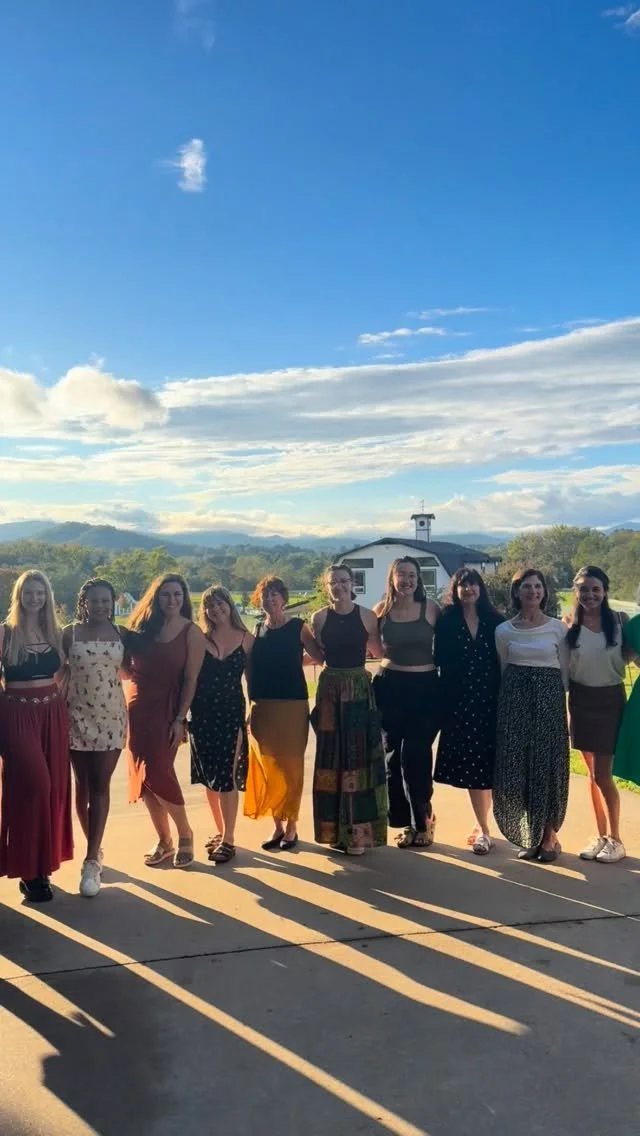 Had the most beautiful Elevate & Renew Retreat in the mountains this past weekend!💗
These 13 incredible women showed up for themselves and left with new friendships, deeper connections, and hearts recharged. 💕 We moved, we breathed, we laughed
